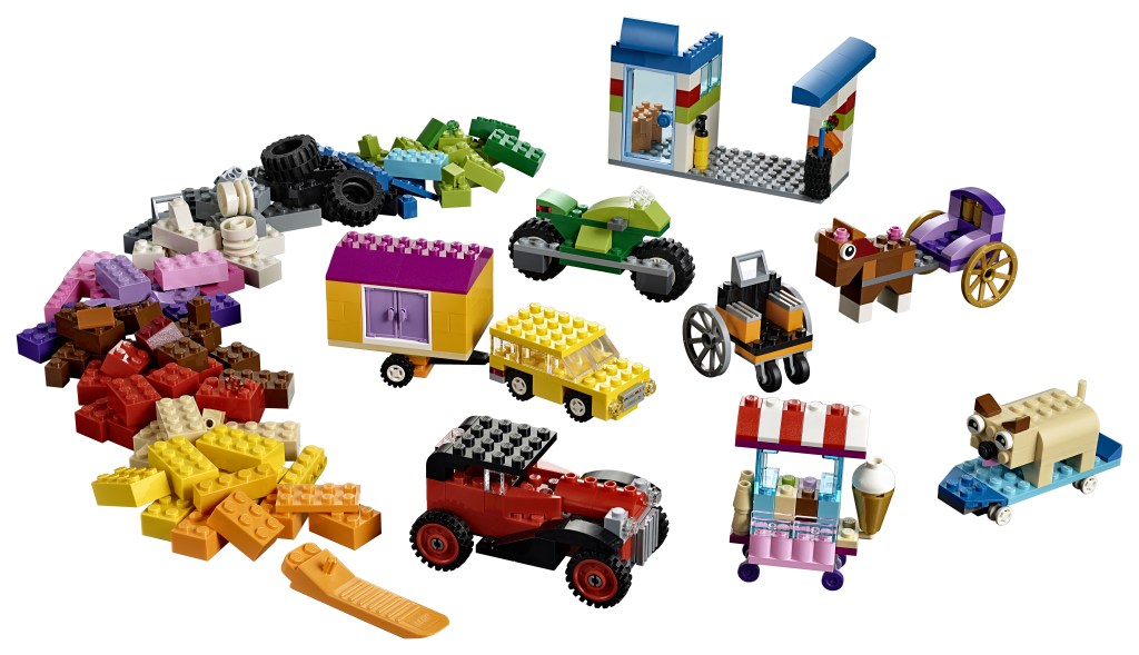 Lego-classic-10715-la-boite-de-briques-et-de-roues-feature3