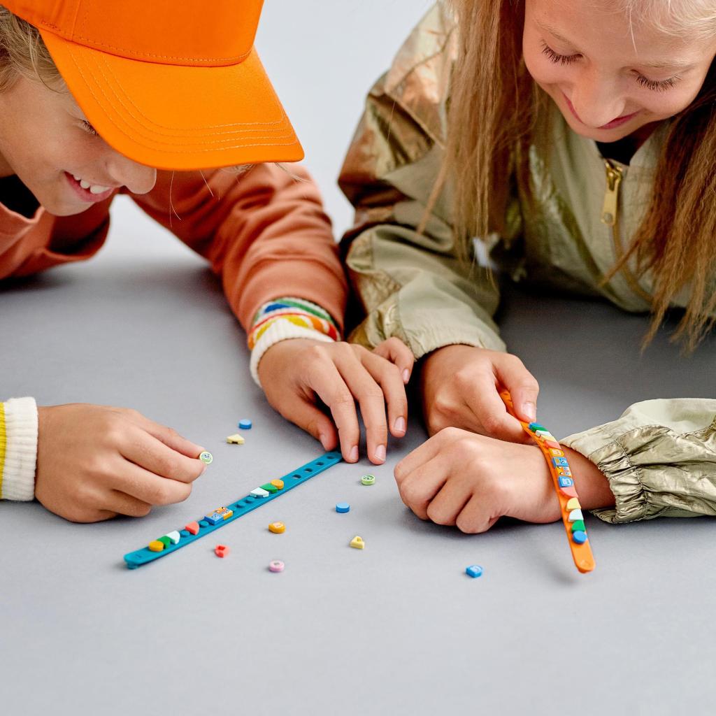 Lego-dots-41918-les-bracelets-daventure-construction