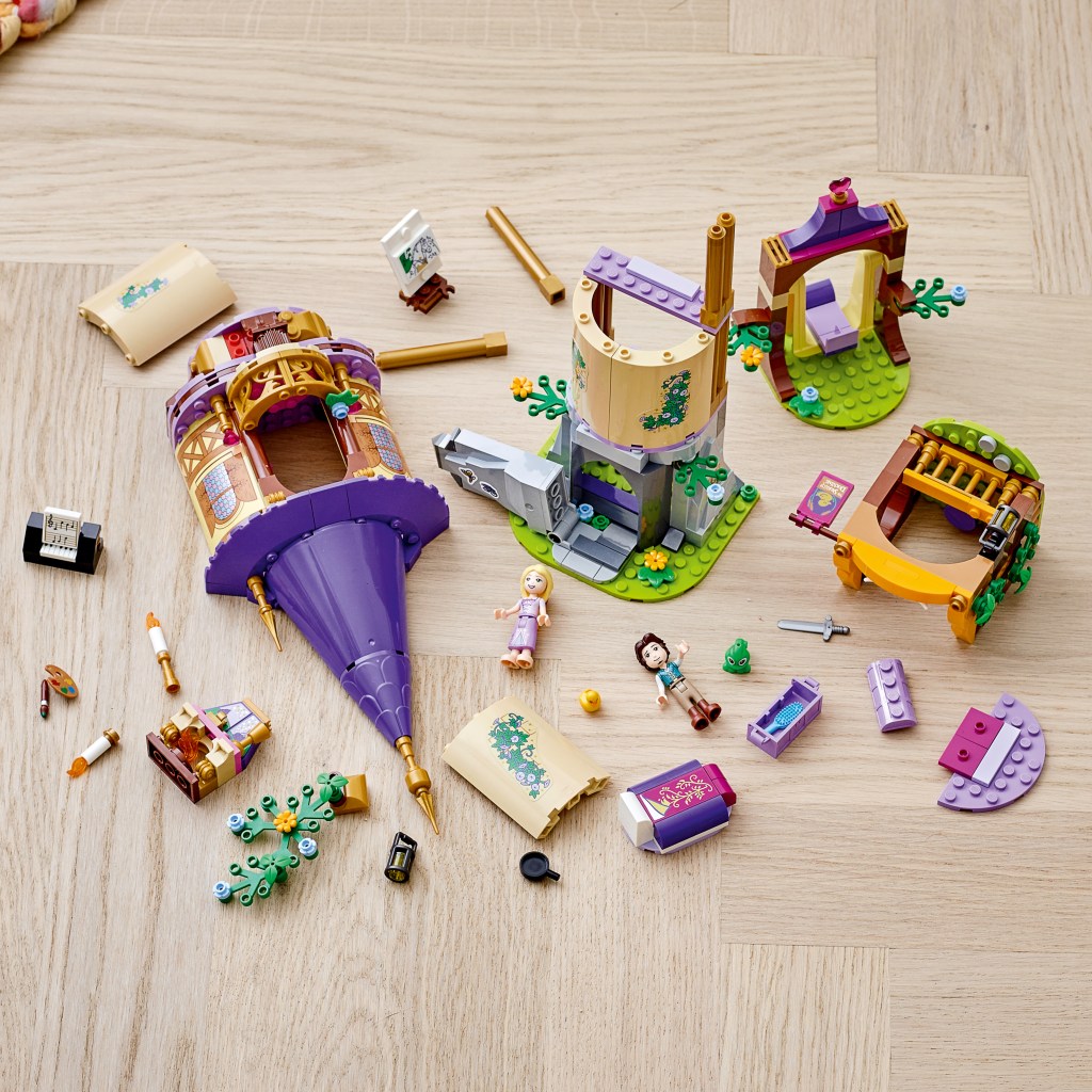 Lego-disney-princess-43187-la-tour-de-raiponce-construction