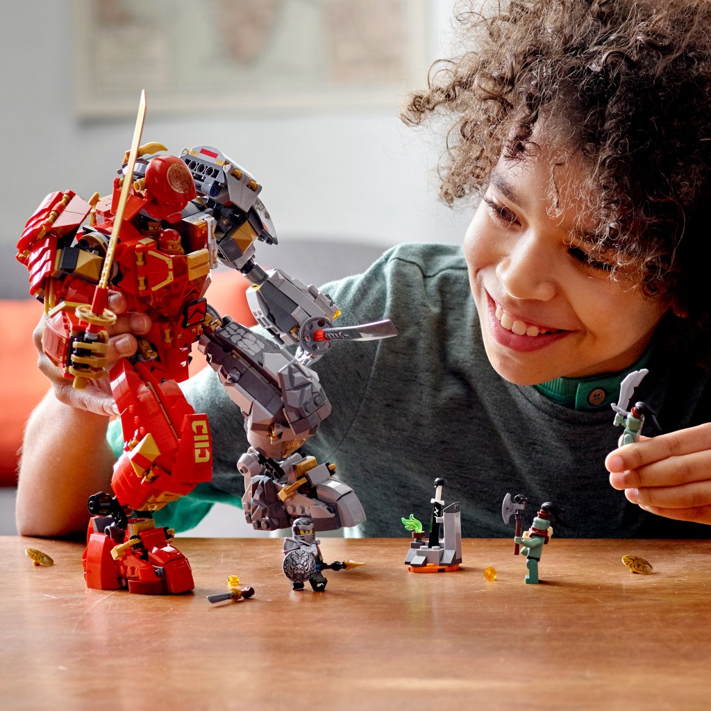 Lego-ninjago-71720-le-robot-de-feu-et-de-pierre-jeu