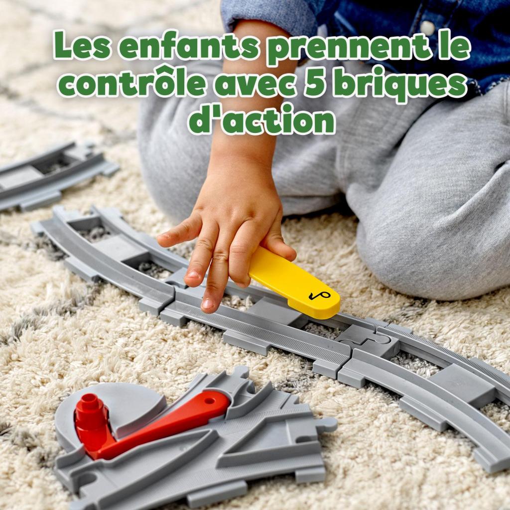 LEGO-DUPLO-10875-Le-train-de-marchandises-construction