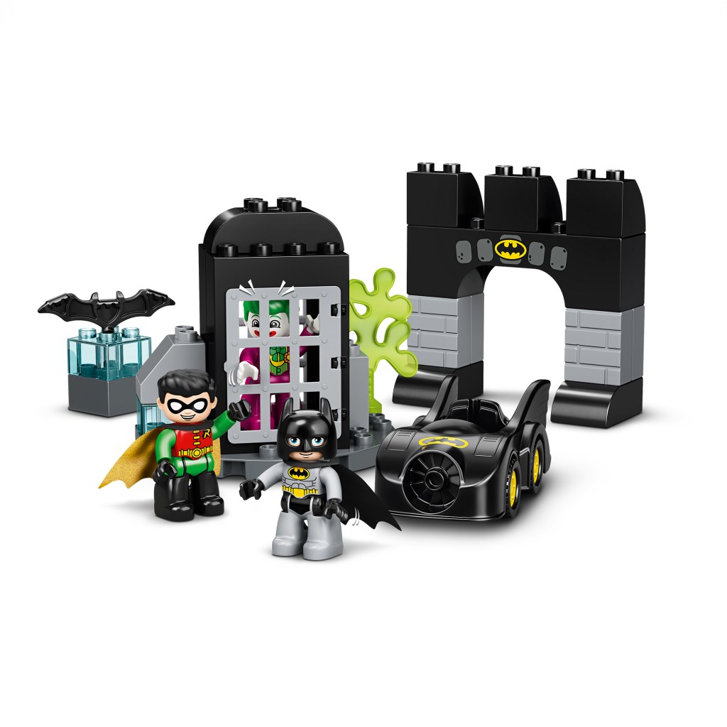 LEGO-DUPLO-10919-La-Batcave-feature3