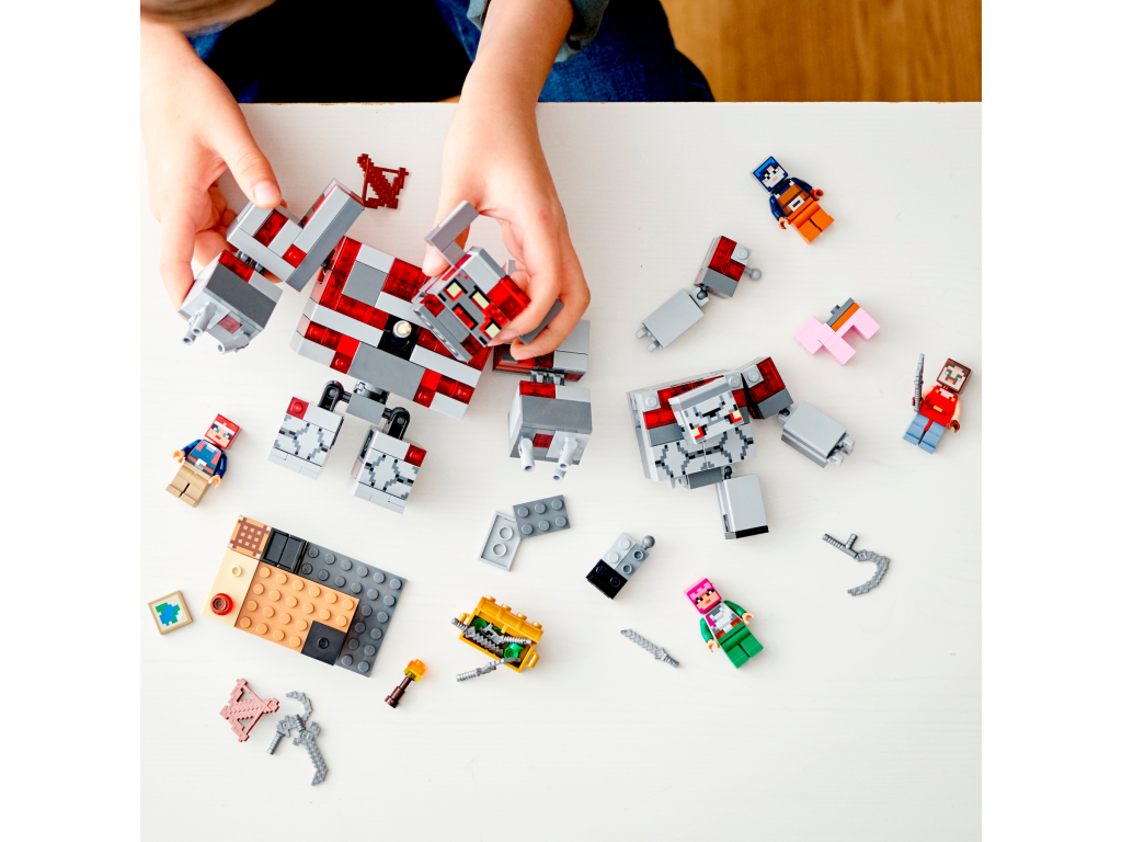 LEGO-Minecraft-21163-La-bataille-de-la-Pierre-rouge-construction