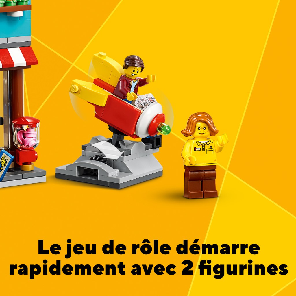 Lego-creator-31105-le-magasin-de-jouets-du-centre-ville-feature3