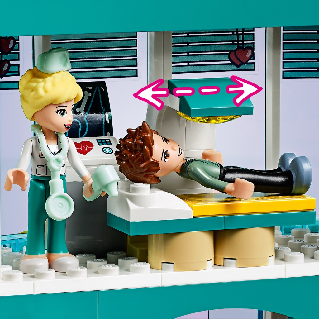 Lego-friends-41394-lhopital-de-heartlake-city-feature2