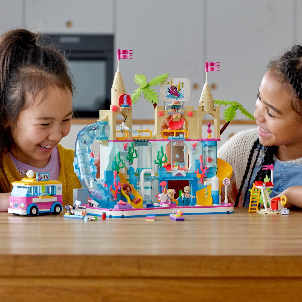 Lego-friends-41430-le-parc-aquatique-plaisirs-dete-jeu
