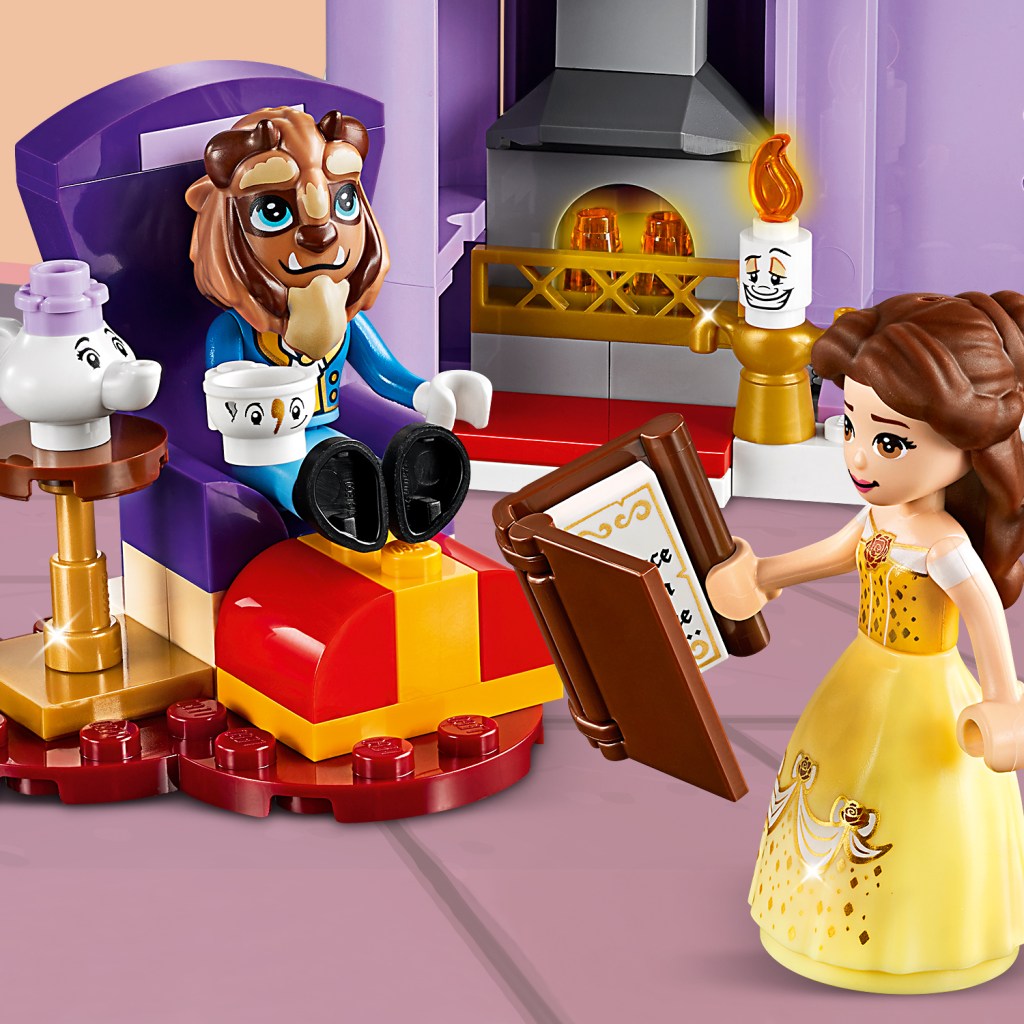 Lego-disney-princess-43180-la-fete-dhiver-dans-le-chateau-de-belle-feature3