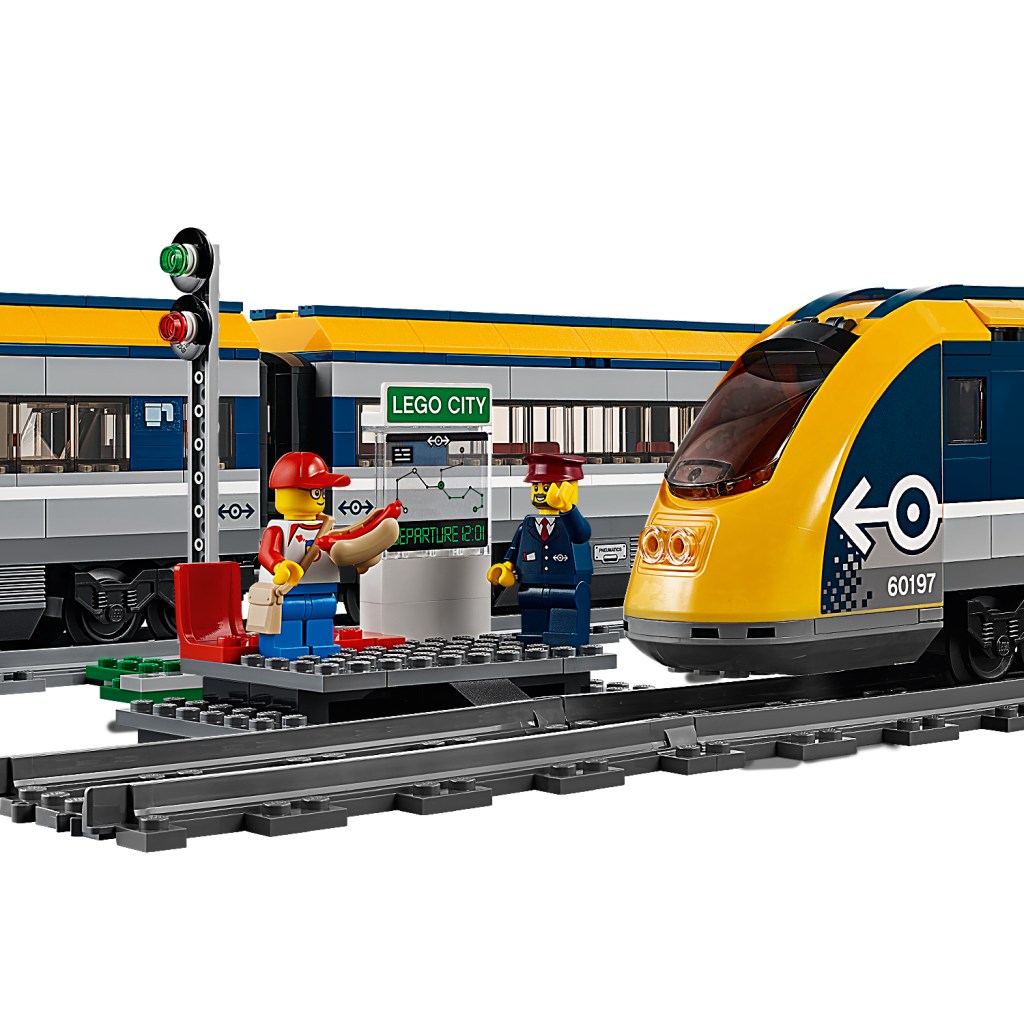 Lego-city-60197-le-train-de-passagers-telecommande-feature3