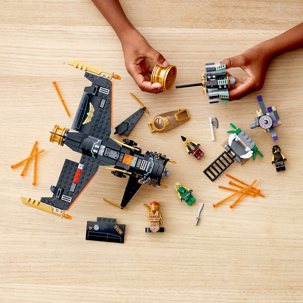Lego-ninjago-71736-le-jet-multi-missiles-construction