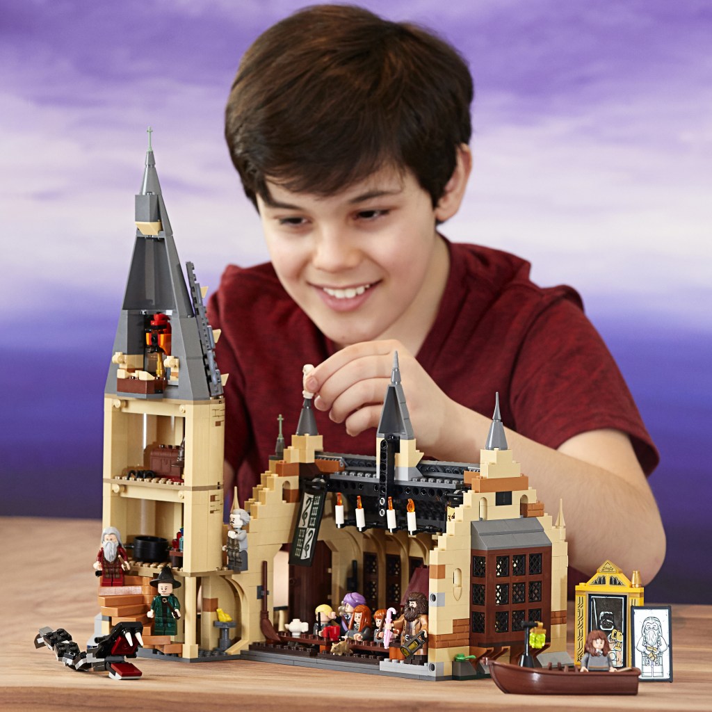 LEGO-Harry-Potter-75954-La-Grande-Salle-du-château-de-Poudlard-jeu