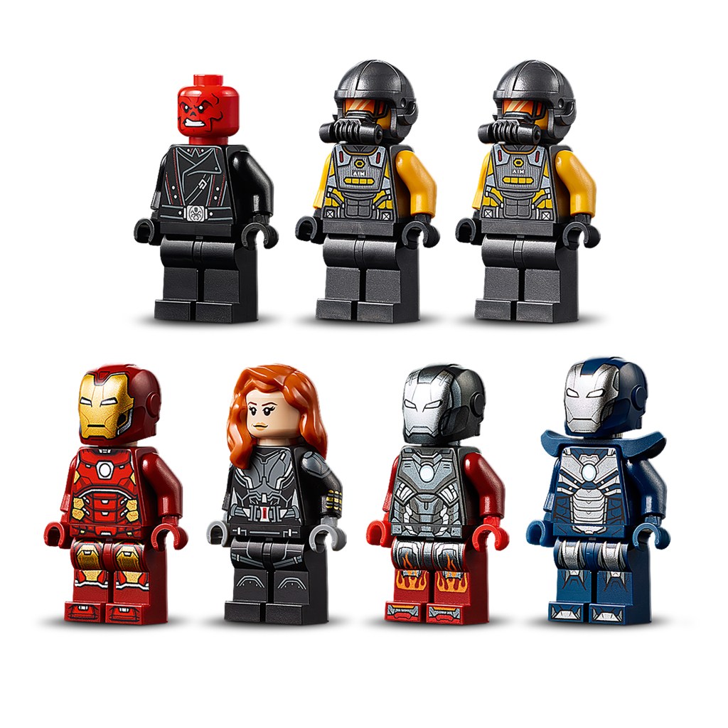 LEGO-Marvel-76166-La-tour-de-combat-des-Avengers-feature2