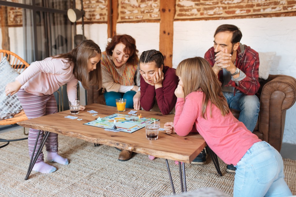 jeux-de-société-en-famille-1