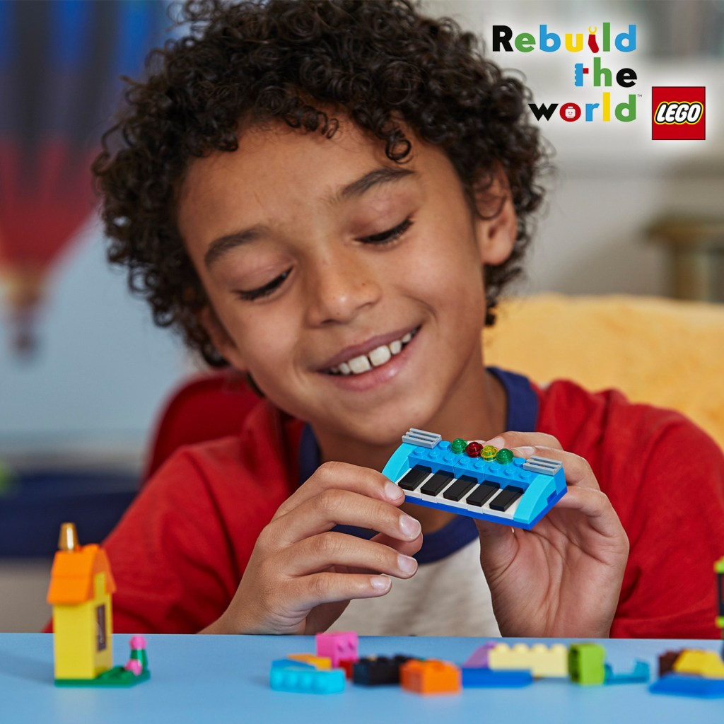 Lego-classic-11001-des-briques-et-des-idees-jeu