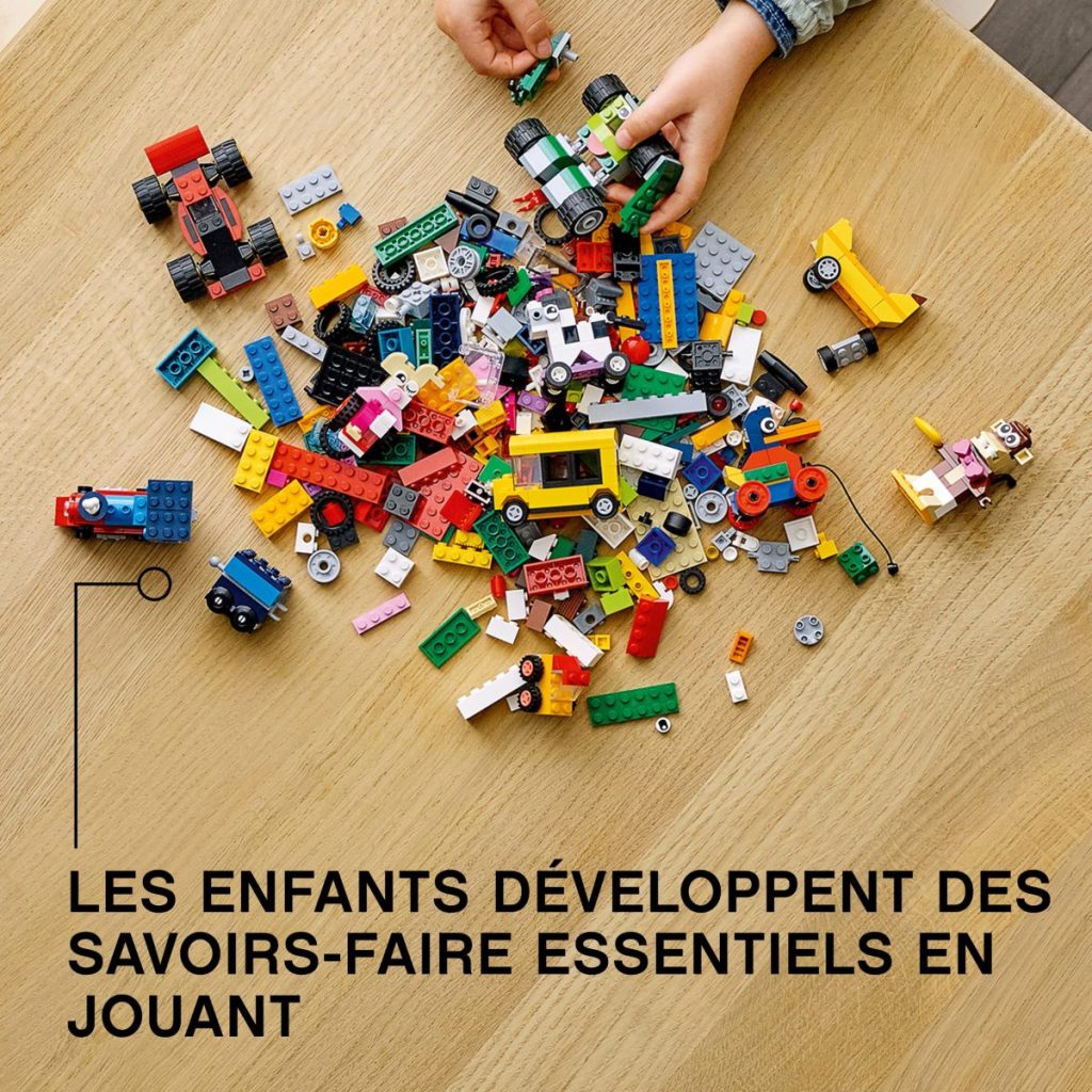 Lego-classic-11014-briques-et-roues-construction