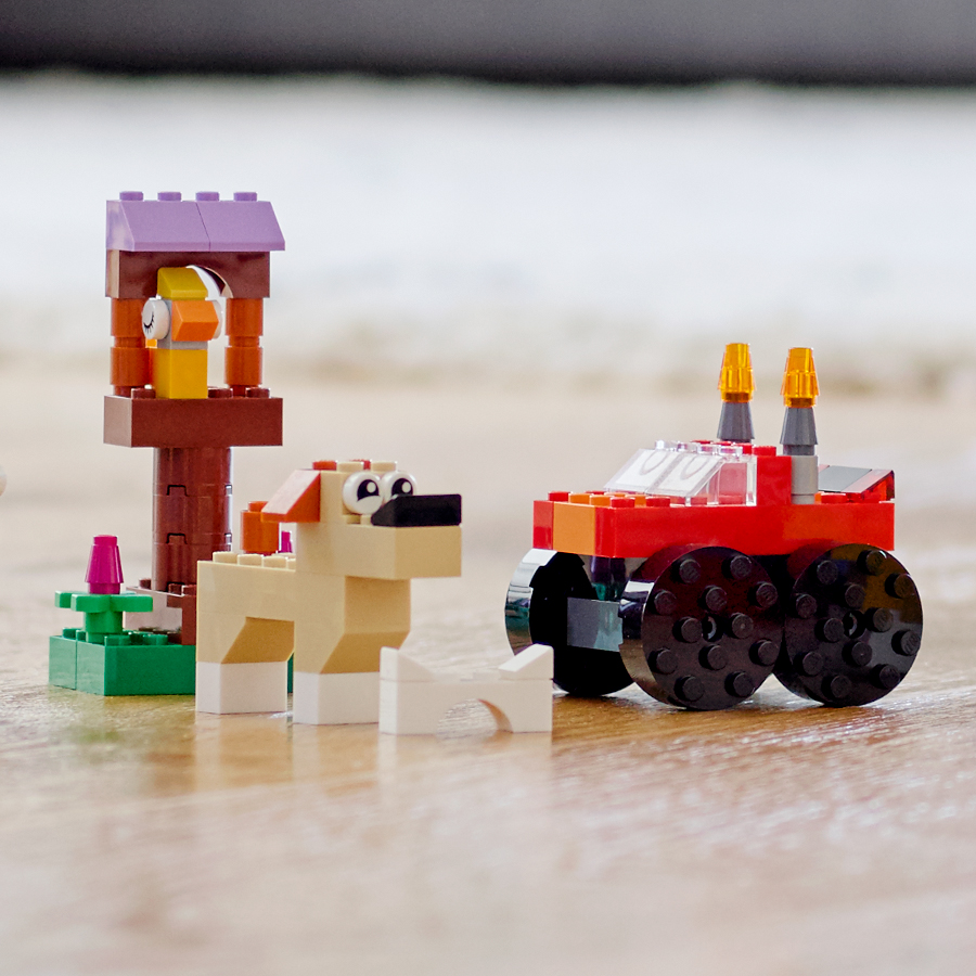 Lego-classic-11002-ensemble-de-briques-de-base-feature3