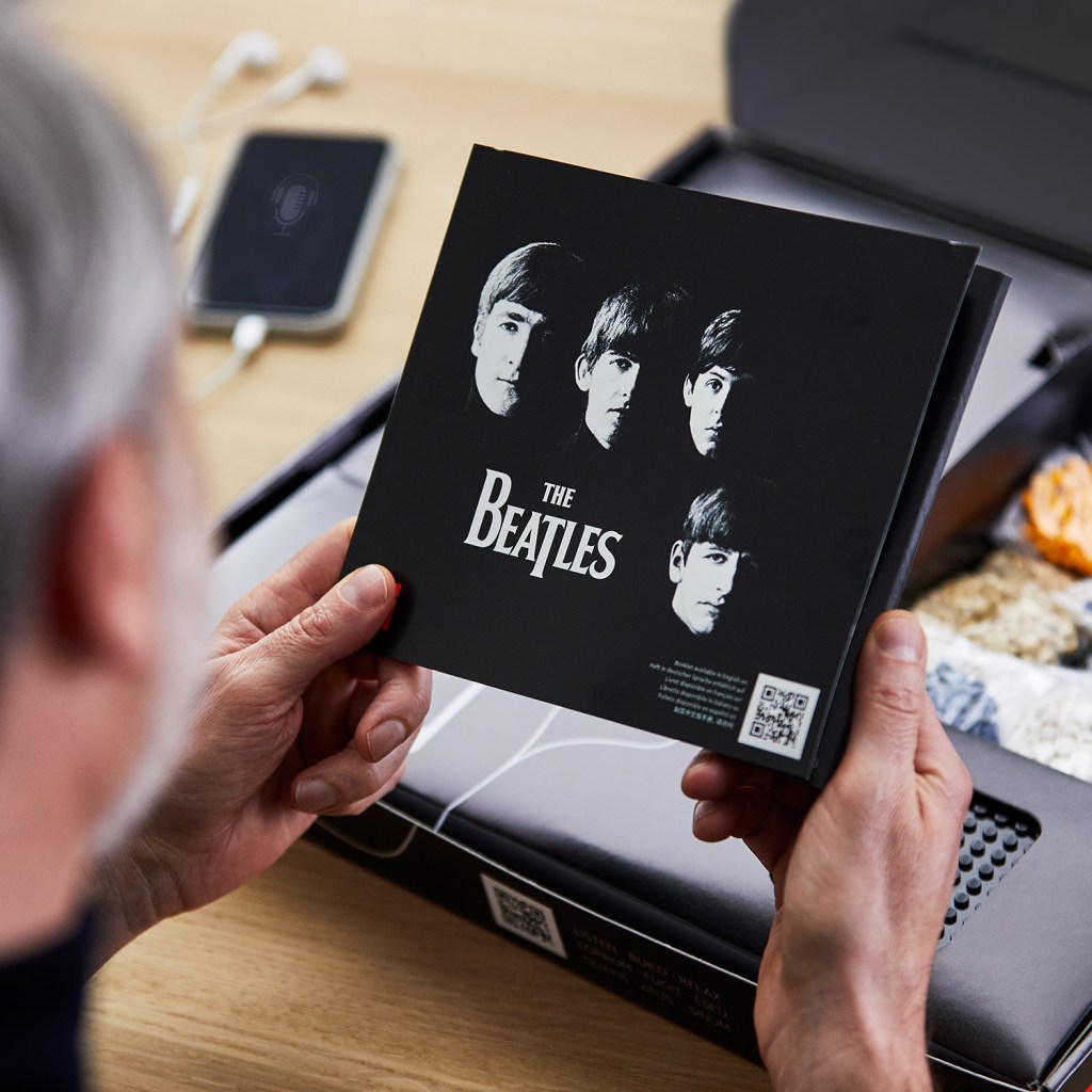 Lego-art-31198-the-beatles-feature1