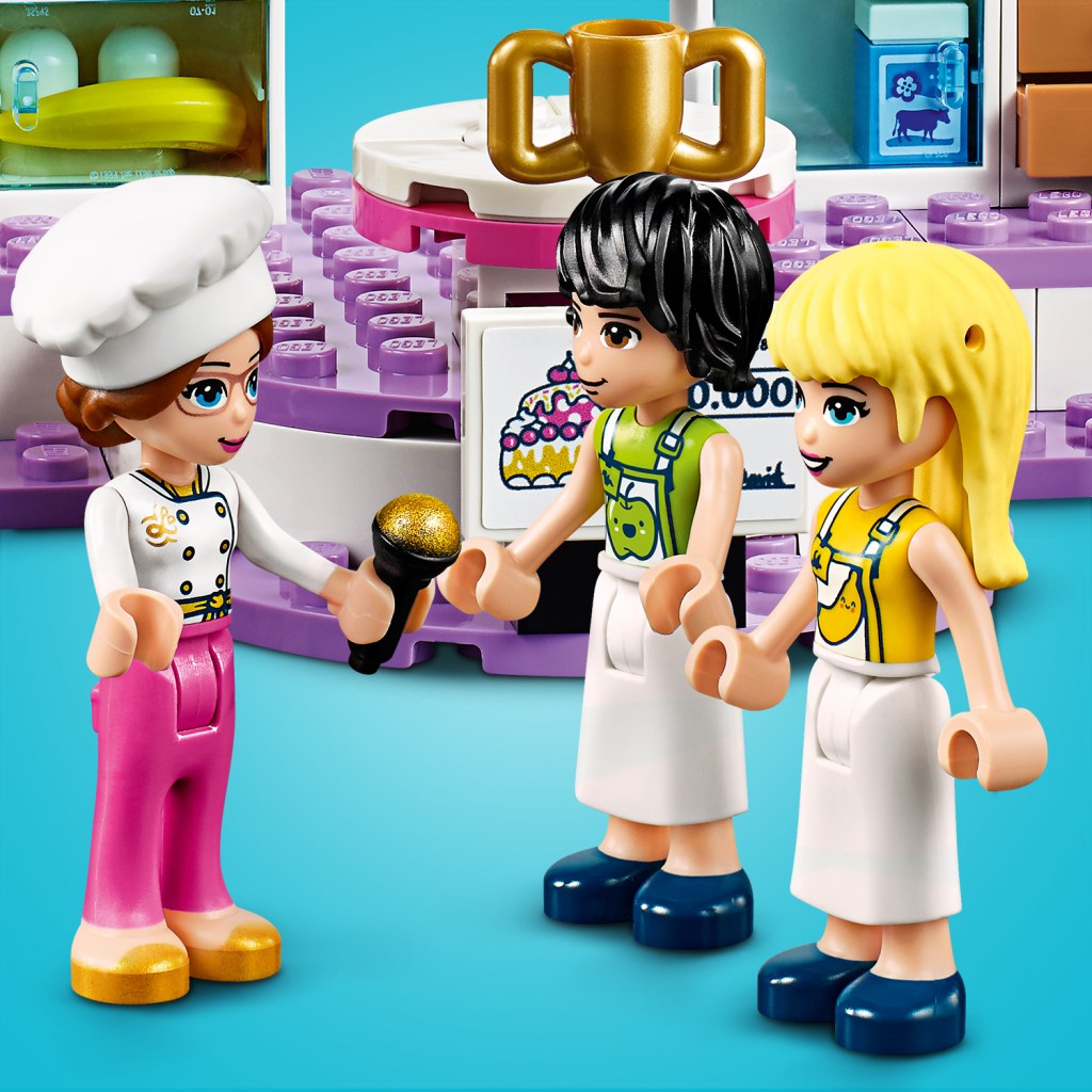 LEGO-Friends-41393-Le-Concours-de-Pâtisserie-feature2