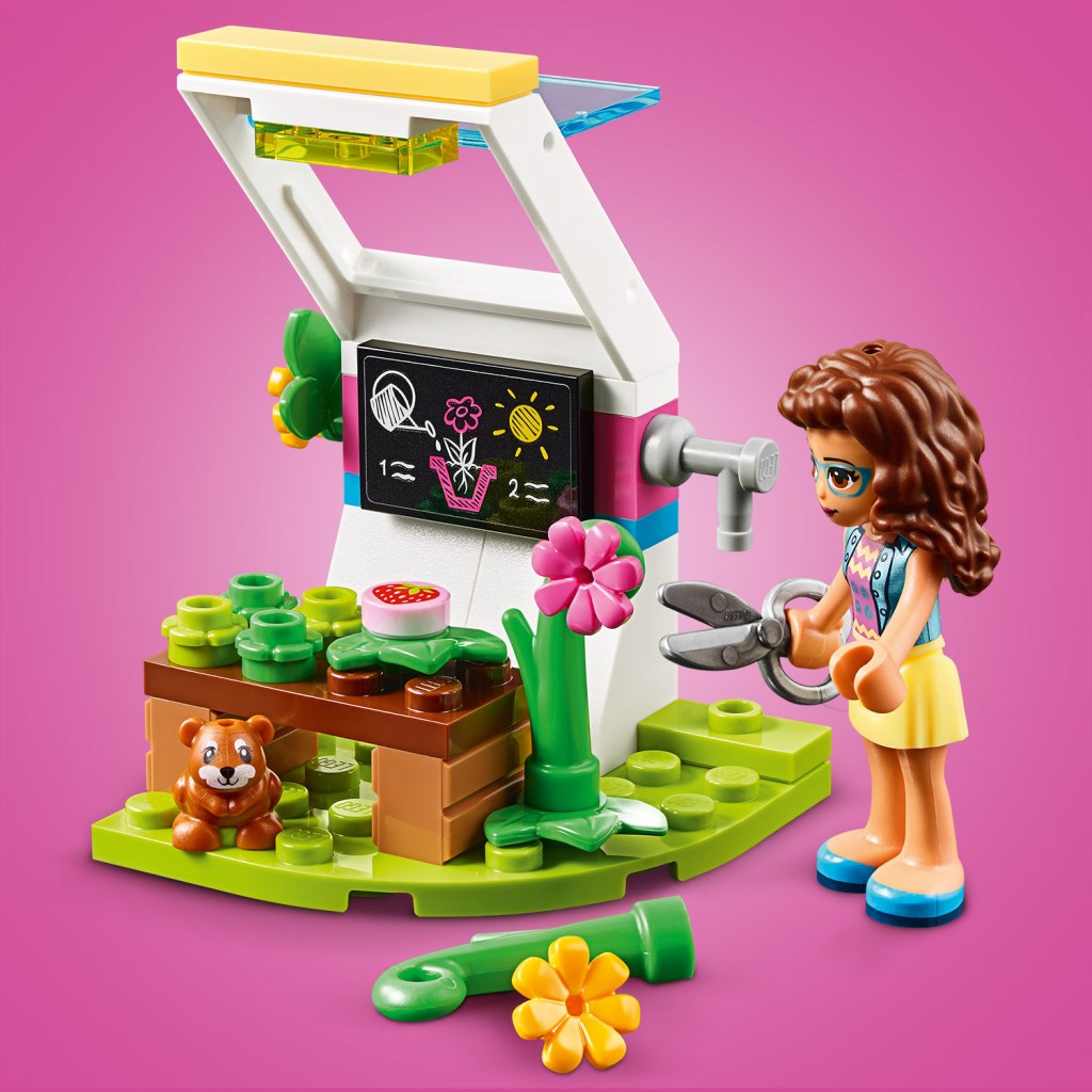 LEGO-friends-41425-Le-jardin-fleuri-dOlivia-feature3