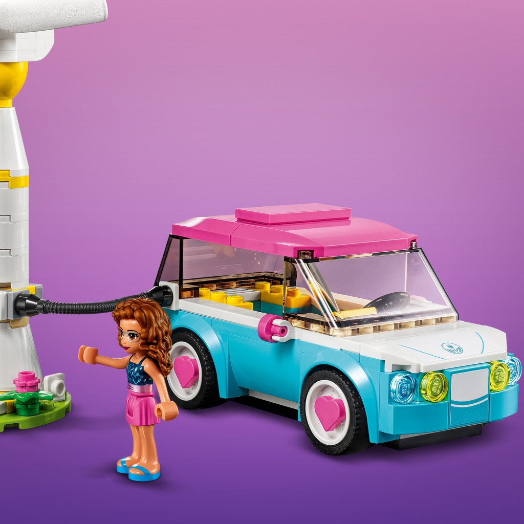 LEGO-Friends-41443-La-voiture-électrique-dOlivia-feature3