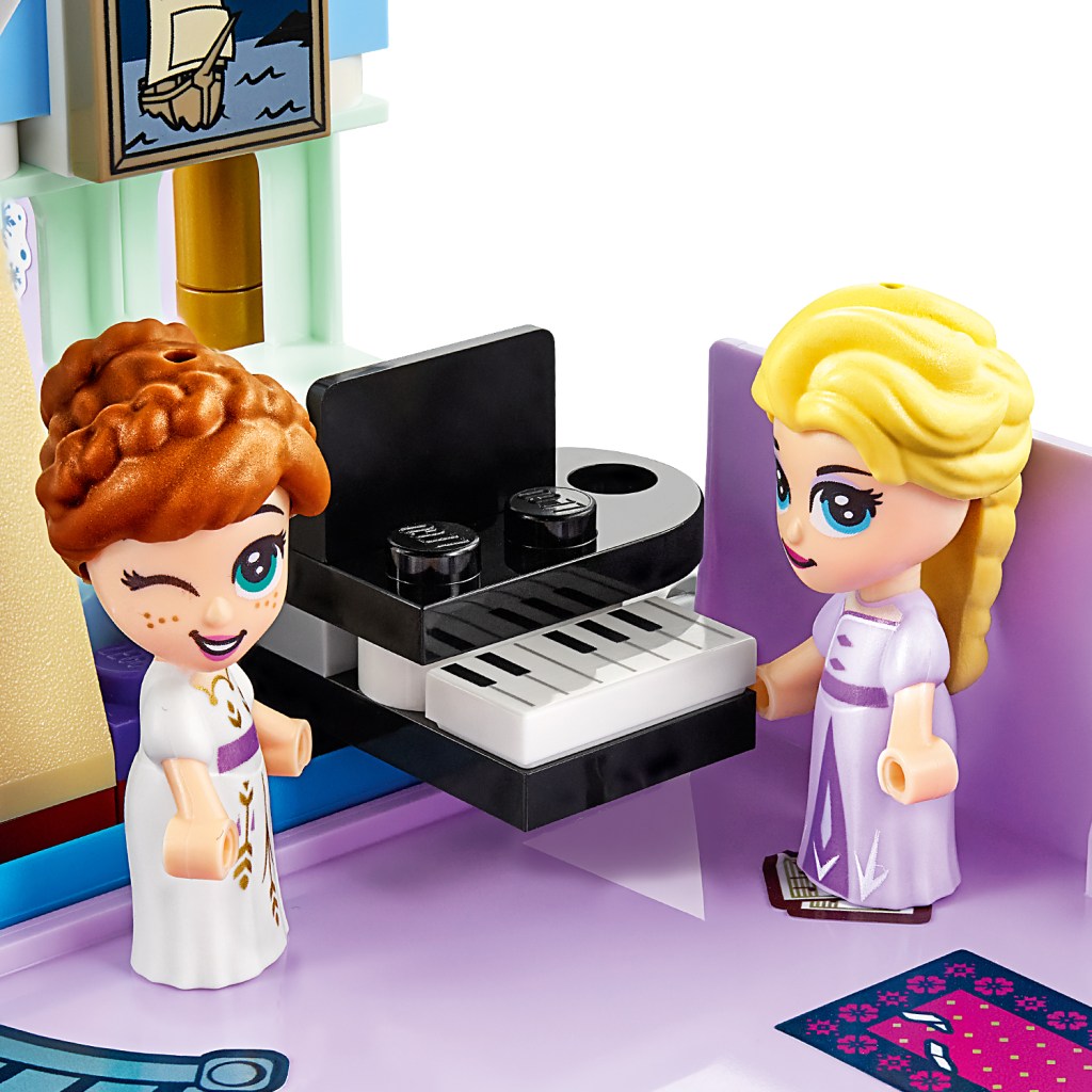 LEGO-Disney-Princess-43175-Les-aventures-dAnna-et-Elsa-feature3