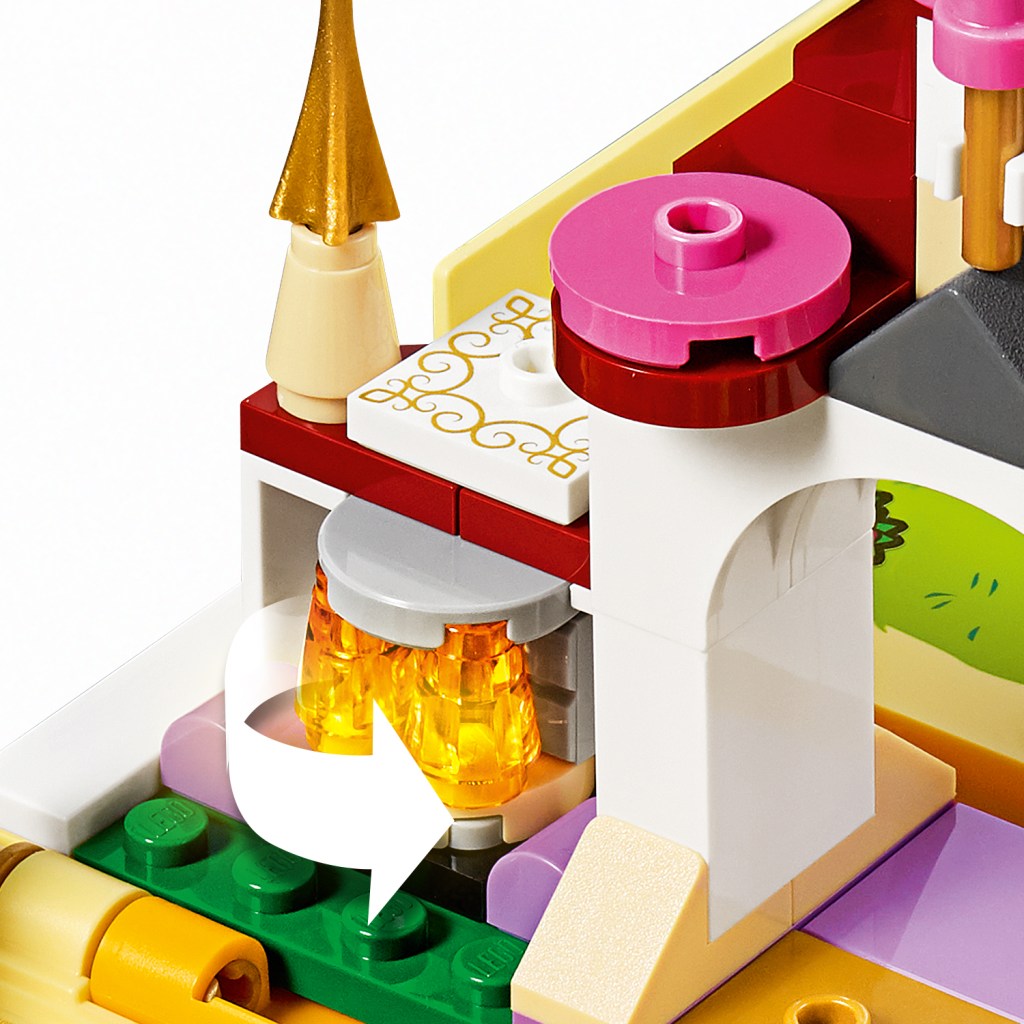 Lego-disney-princess-43177-Les-aventures-de-Belle-dans-un-livre-de-contes-feature2