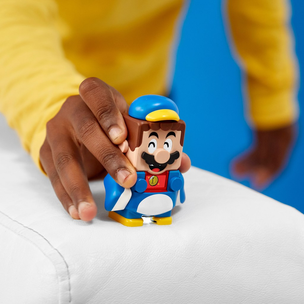 LEGO-Super-Mario-71384-Costume-Mario-Pingouin-construction