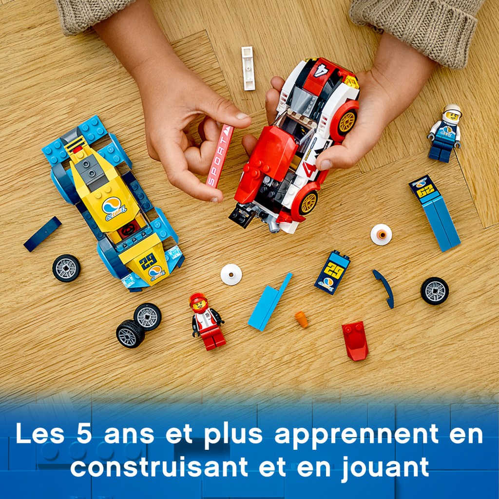 LEGO-City-60256-Les-voitures-de-course-construction