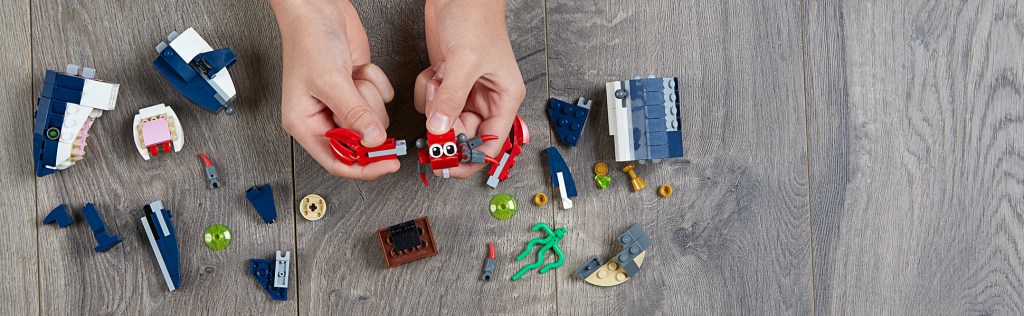 Lego-creator-31088-Les-créatures-sous-marines-construction