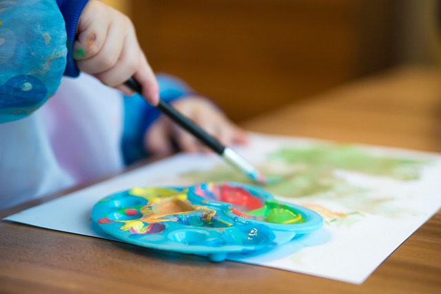 apprendre à l'enfant à dessiner