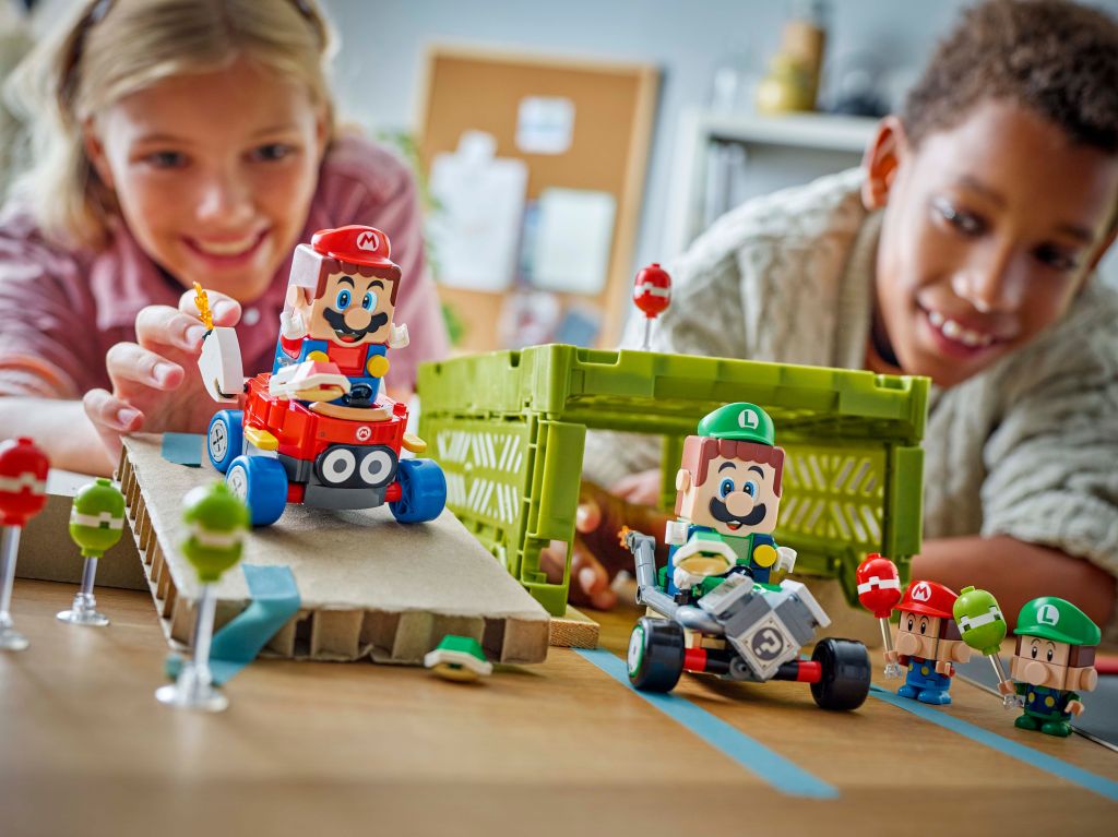 LEGO Super Mario 72034 : Mario Kart - Bébé Mario contre Bébé Luigi