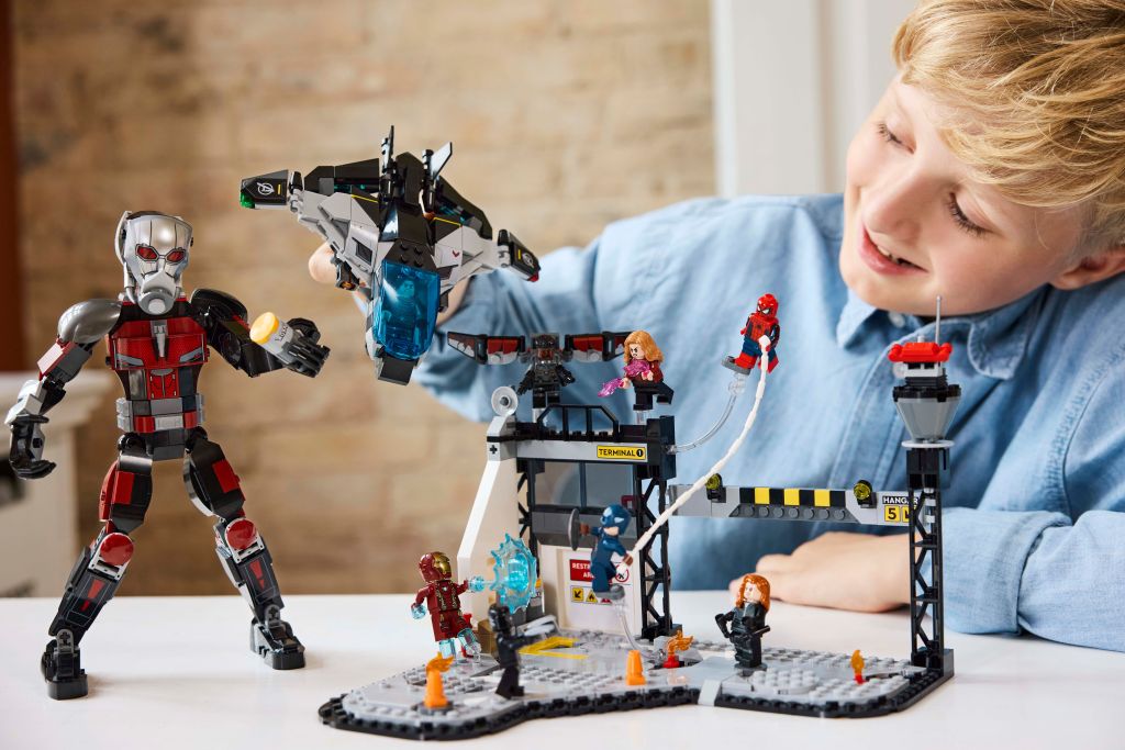 décoration LEGO Marvel 76314 : Le Combat de Captain America - Civil War