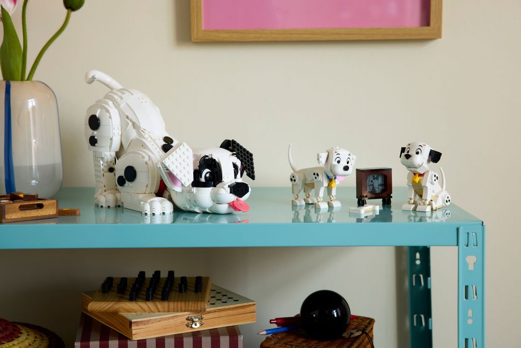 décoration LEGO Disney 43271 Lucky et Penny, les chiots des 101 Dalmatiens