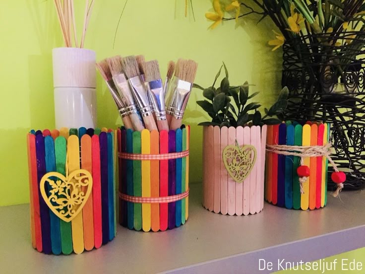 pot à crayons arc en ciel