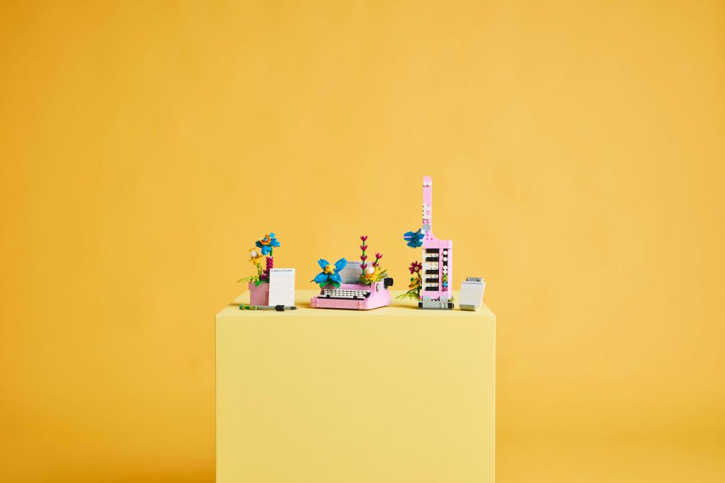 LEGO Creator 31169 – La Machine à Écrire avec des Fleurs
