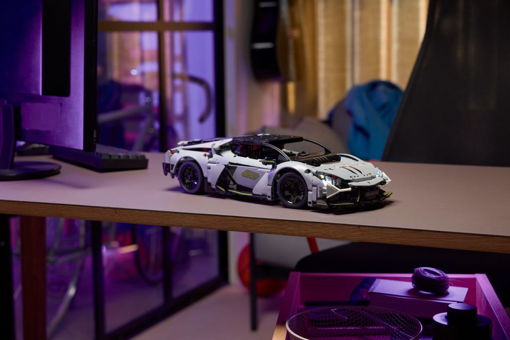 LEGO Technic 42214 : Supercar Lamborghini Revuelto