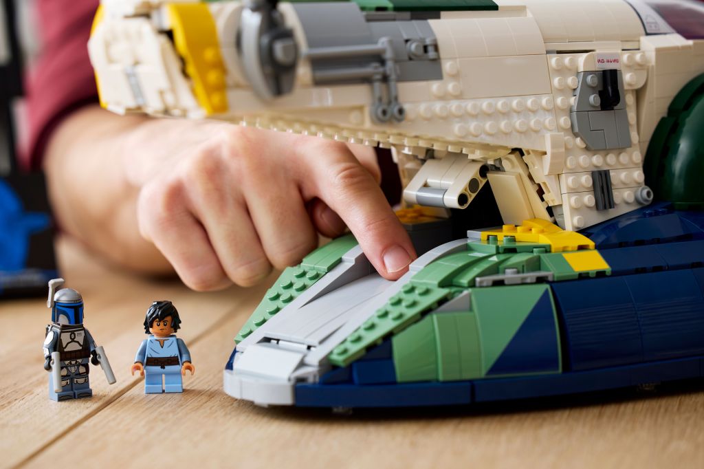 détails LEGO Star Wars 75409 : Le Vaisseau de Classe Firespray de Jango Fett