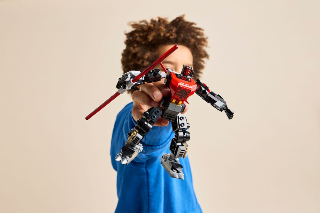 détails LEGO Star Wars 75411 Le robot Dark Maul