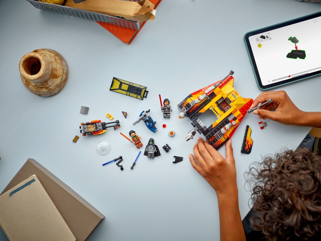 construction LEGO Star Wars 75414 : Le Snowspeeder en Flammes