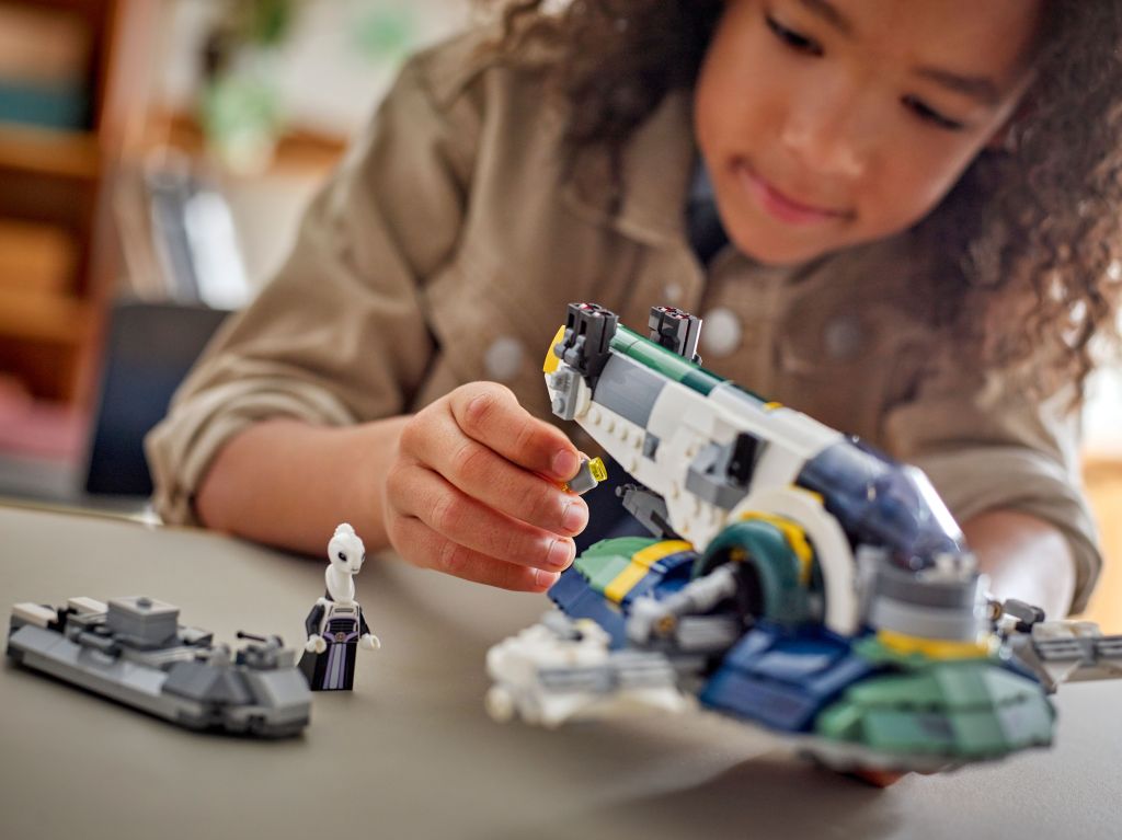 détails LEGO Star Wars 75433 : L’Attaque des Clones – Le Vaisseau de Jango Fett