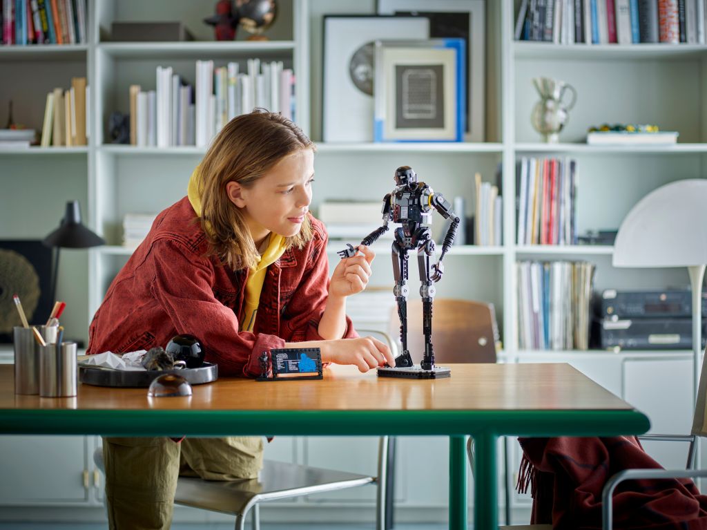 LEGO Star Wars 75434 : Andor – K-2SO le Droïde de Sécurité