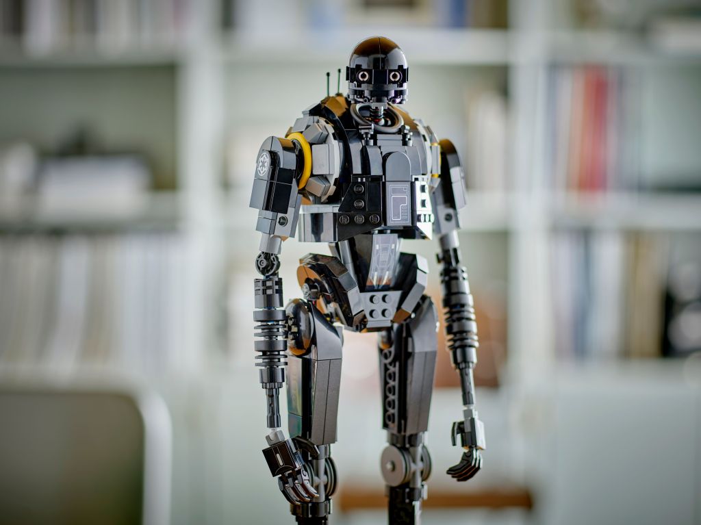 détails LEGO Star Wars 75434 : Andor – K-2SO le Droïde de Sécurité
