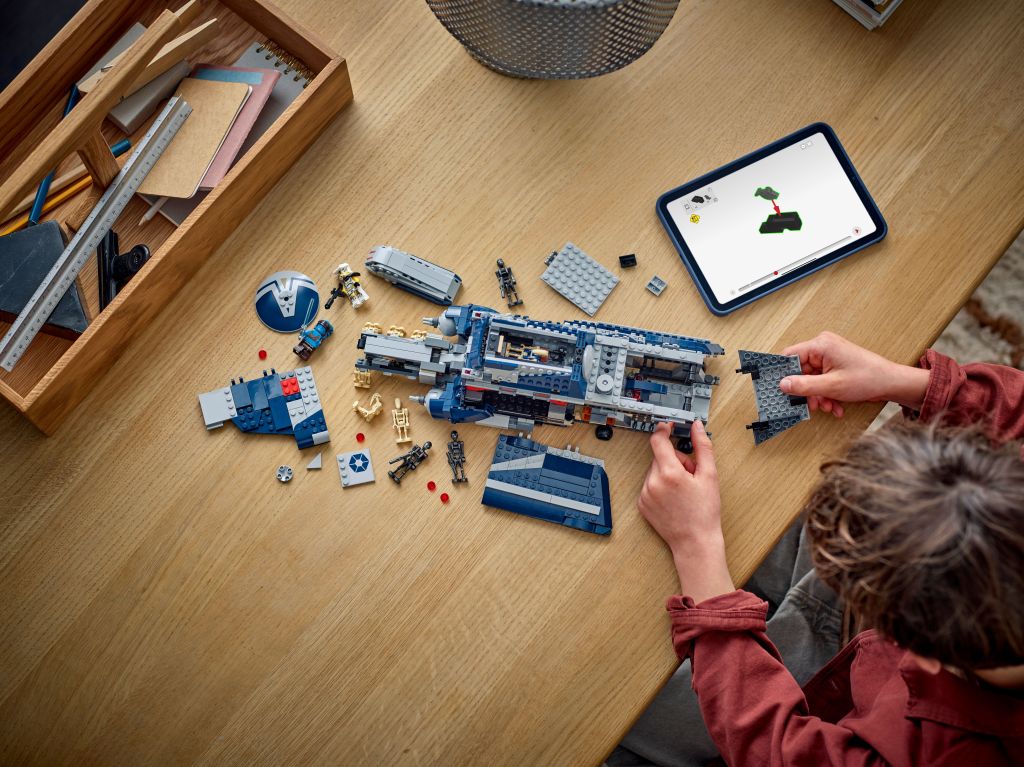 construction LEGO Star Wars 75435 : The Clone Wars – Le MTT des Séparatistes