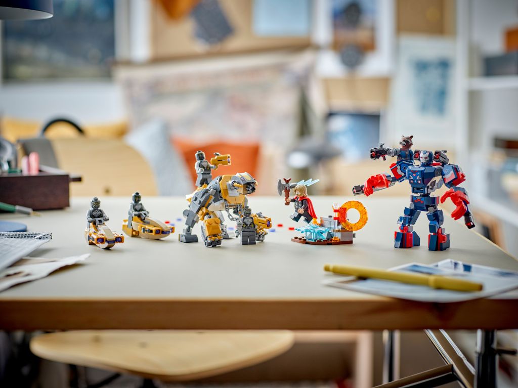 LEGO Marvel 76322 : Avengers – Thor Contre Chitauri