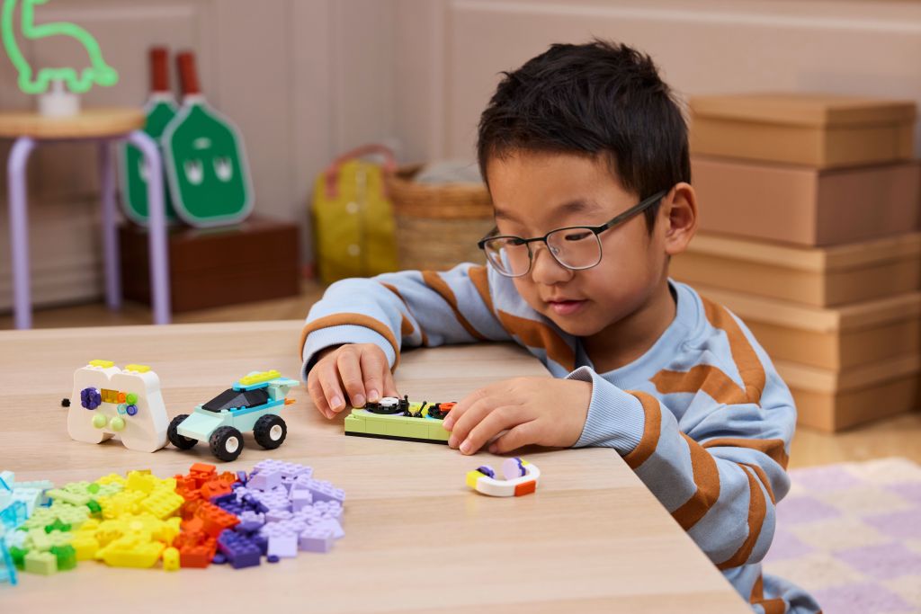 LEGO Classic 11043 : La boîte créative cool
