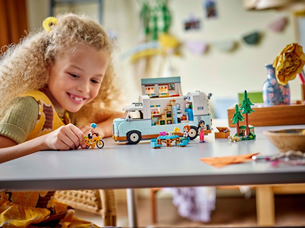 LEGO Friends 42663 : Le Camping-Car de l’Amitié
