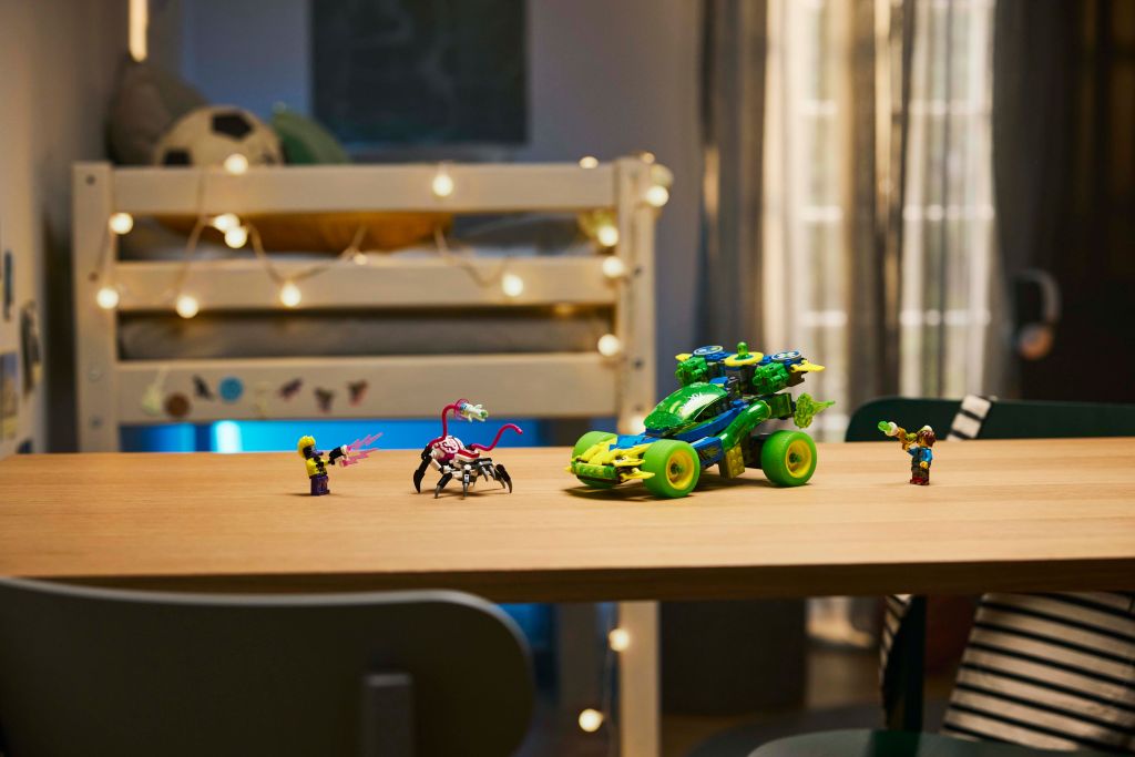 détails LEGO DREAMZzz 71491 : Mateo et la voiture de course de Z-Blob
