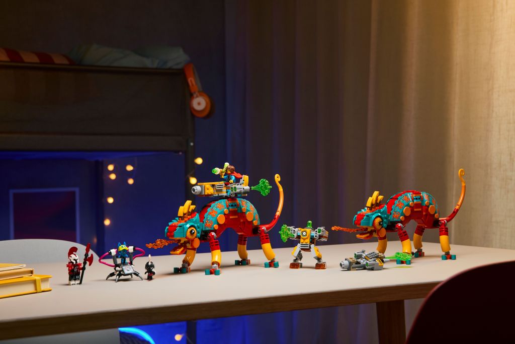 détails LEGO DREAMZzz 71492 : Le caméléon cracheur de feu de Mateo