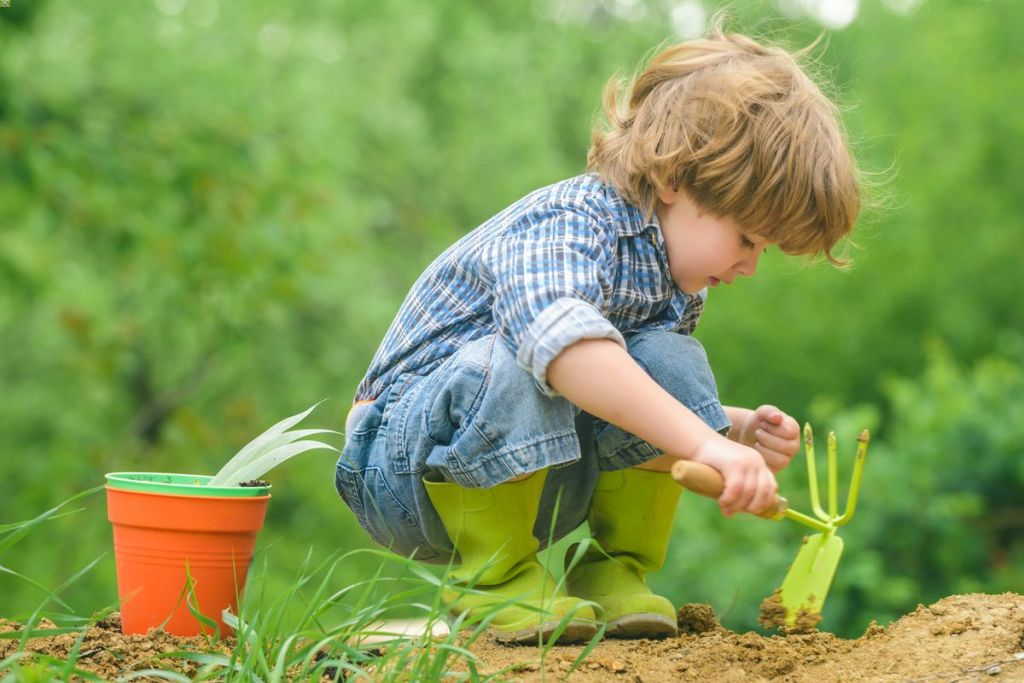 jardinage enfant maternelle
