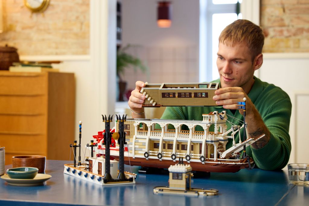 détails LEGO Ideas 21356 Le bateau à vapeur du Mississippi