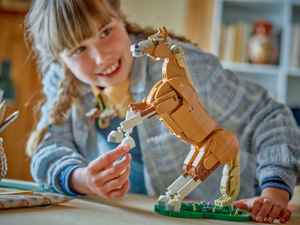 détails LEGO Creator 3-en-1 31166 : Le Beau Cheval